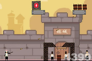 上海陆家嘴水环现老人野泳，到底安全吗？网友热议