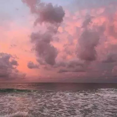 芯片股爆发ARM涨16% ，黄金收复4500美元，中概股闪耀京东涨8%