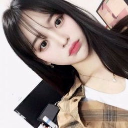 软银集团股价上涨 3.7%， 旗下子公司ARM开始销售自研芯片。