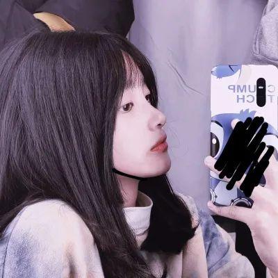 俄乌战场惊现持枪机器人