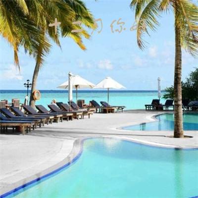 多功能 AC/DC 电源模块树立了功...