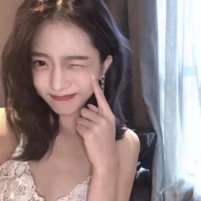 副市长暗访便民中心 工作人员戴耳机听歌当天被辞