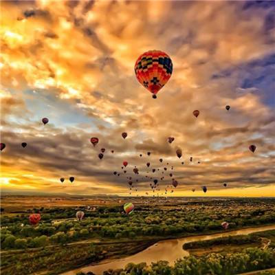 纽约期金失守4530美元/盎司,日内跌1.22%。